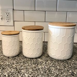 Kitchen stoneware canister set